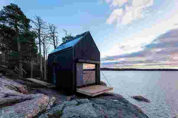 These Solar-powered Cabins + architectural designs use green energy storage system to be eco-destinations!